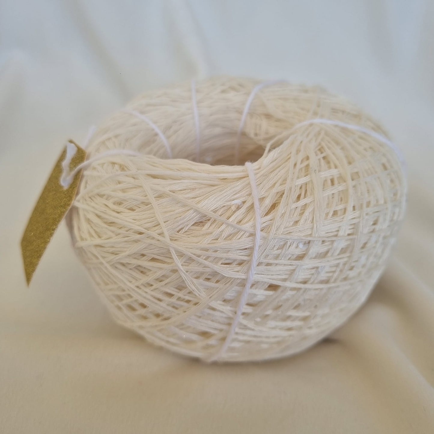 Fil Lin Naturel avec Sequins 3 mm – 100% Lin – Écheveau 100g – Couleur Crème – Idéal Été, Châles, Tops & Accessoires Bohèmes