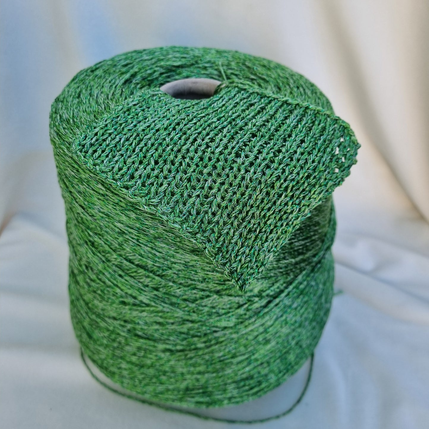 Eucalyptus LUX – Fil vert avec lurex – 70% Eucalyptus, 30% Lurex – Prix pour 50g