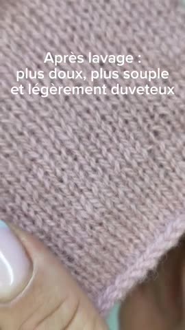 Échantillon en laine d’agneau après lavage, plus doux, souple et légèrement duveteux