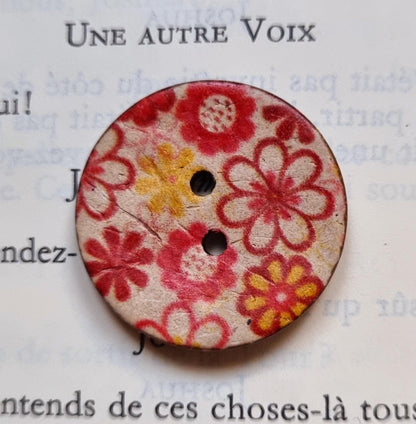 Boutons en Coquille de Noix de Coco – Motif Floral – 25 mm