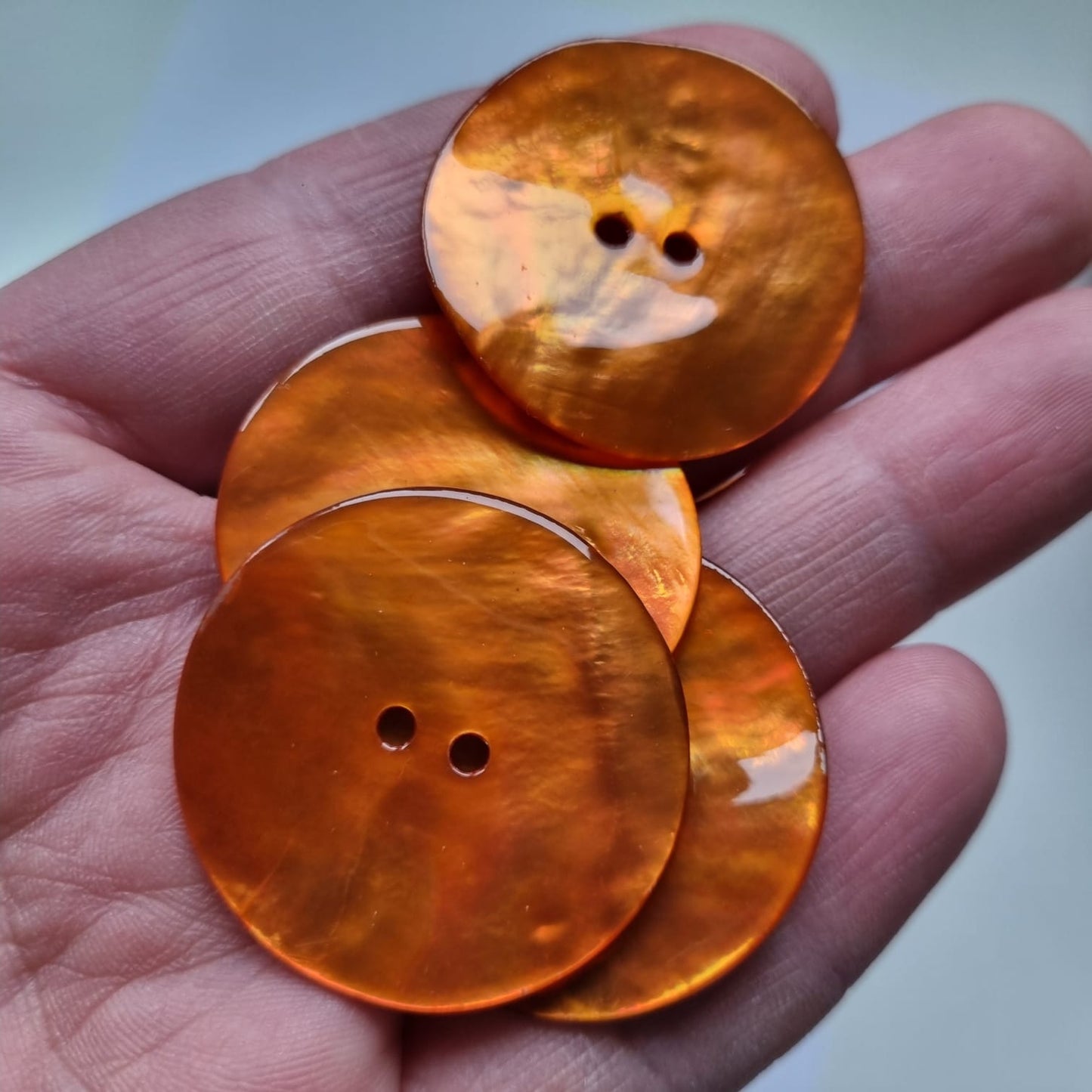 Bouton en Nacre Agoya –  – 2 Trous – 15 mm  18 mm 22 mm 27 mm 35 mm– Brillant et Naturel