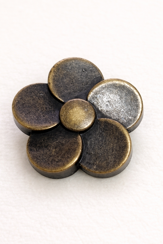 Boutons métal fleur vintage 18 mm – boutons décoratifs à pied bronze vieilli