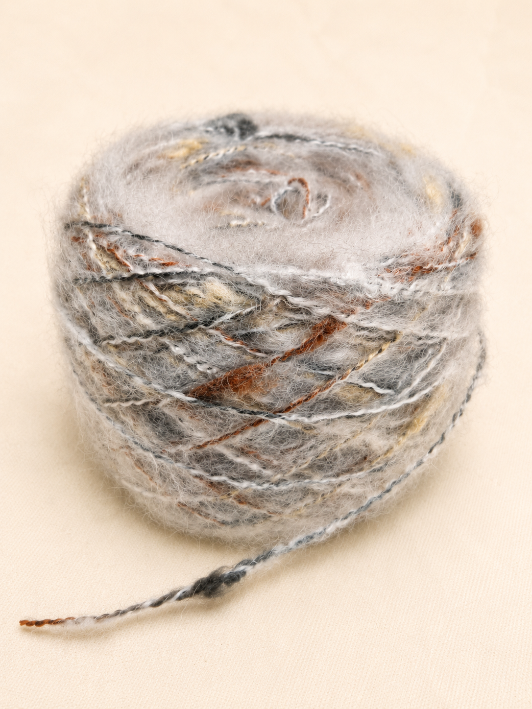 Fil Mohair & Alpaga Duveteux – Gris Perle Multicolore – 150 m / 50 g